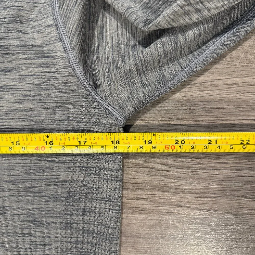 Lululemon Men's Metal Vent Tech Long Sleeve - Grey - Picture 6 of 7